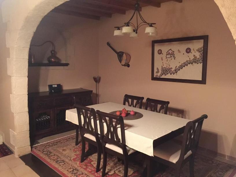 The Knight And The Pomegranate - Luxury Medieval Villa Rhodes City Kültér fotó